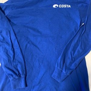 Mens Costa long sleeved size small shirt. It’s in great shape to be pre owned.